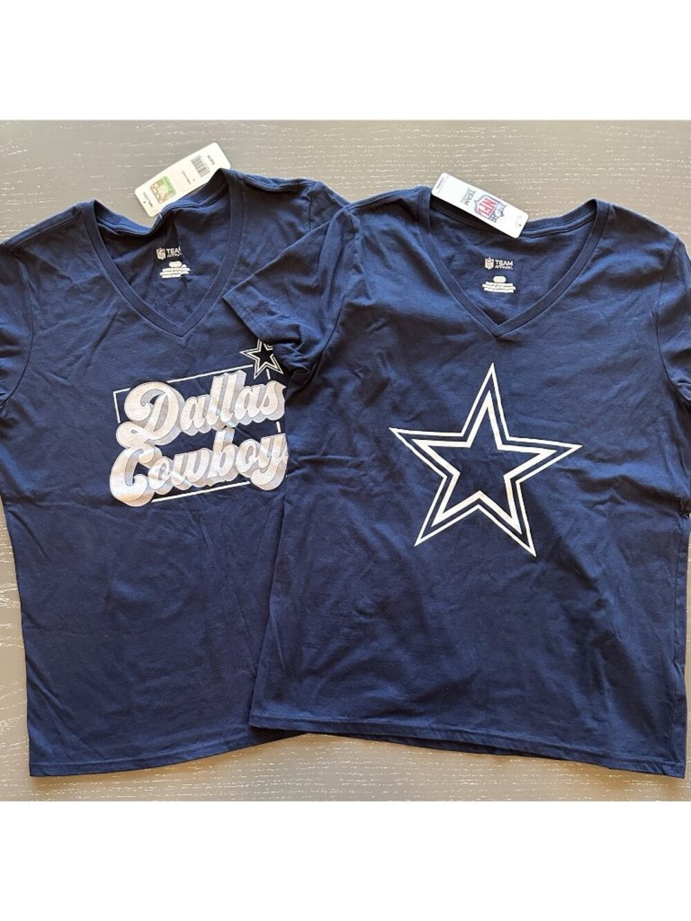 2 Team Apparel Dallas Cowboys Womens V Neck Cap Sleeve T Shirts Large NWT NFL